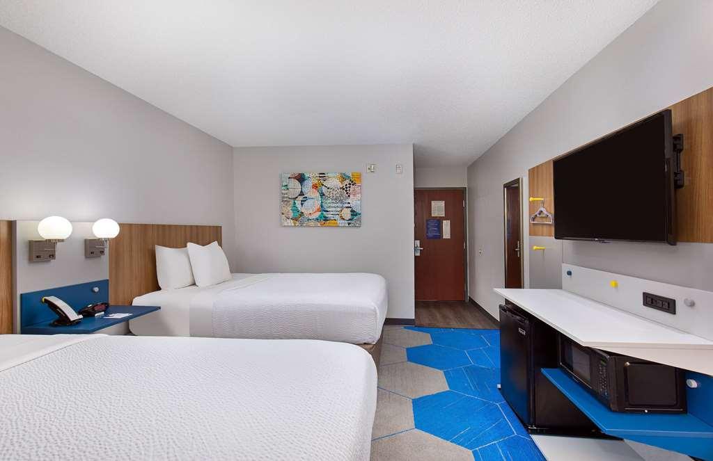 Microtel Inn & Suites Columbus North 部屋 写真